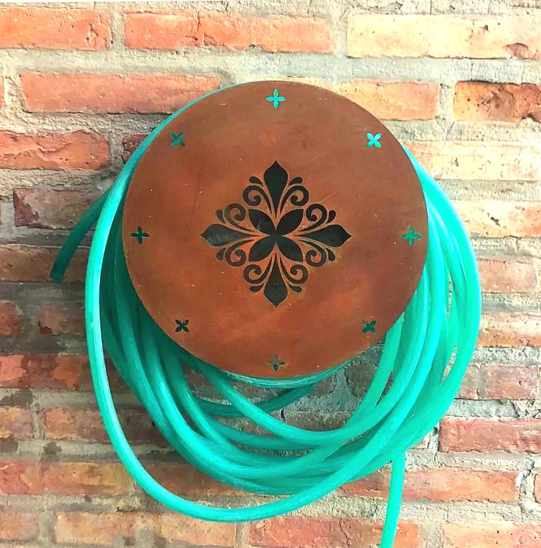 Colgante para manguera